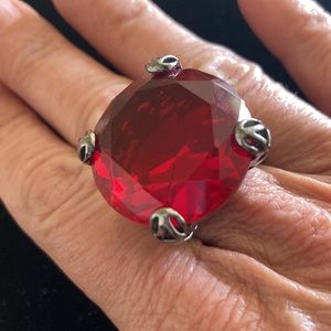 💍Ruby Red Cocktail Ring💍